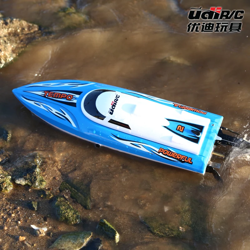 High Speed 25KM/H RC Boat Powerful Boat 2.4G Remote Control