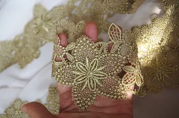 

metallic Gold Lace Trim, gold crochet lace with star flower, delicate gold lace 10yards