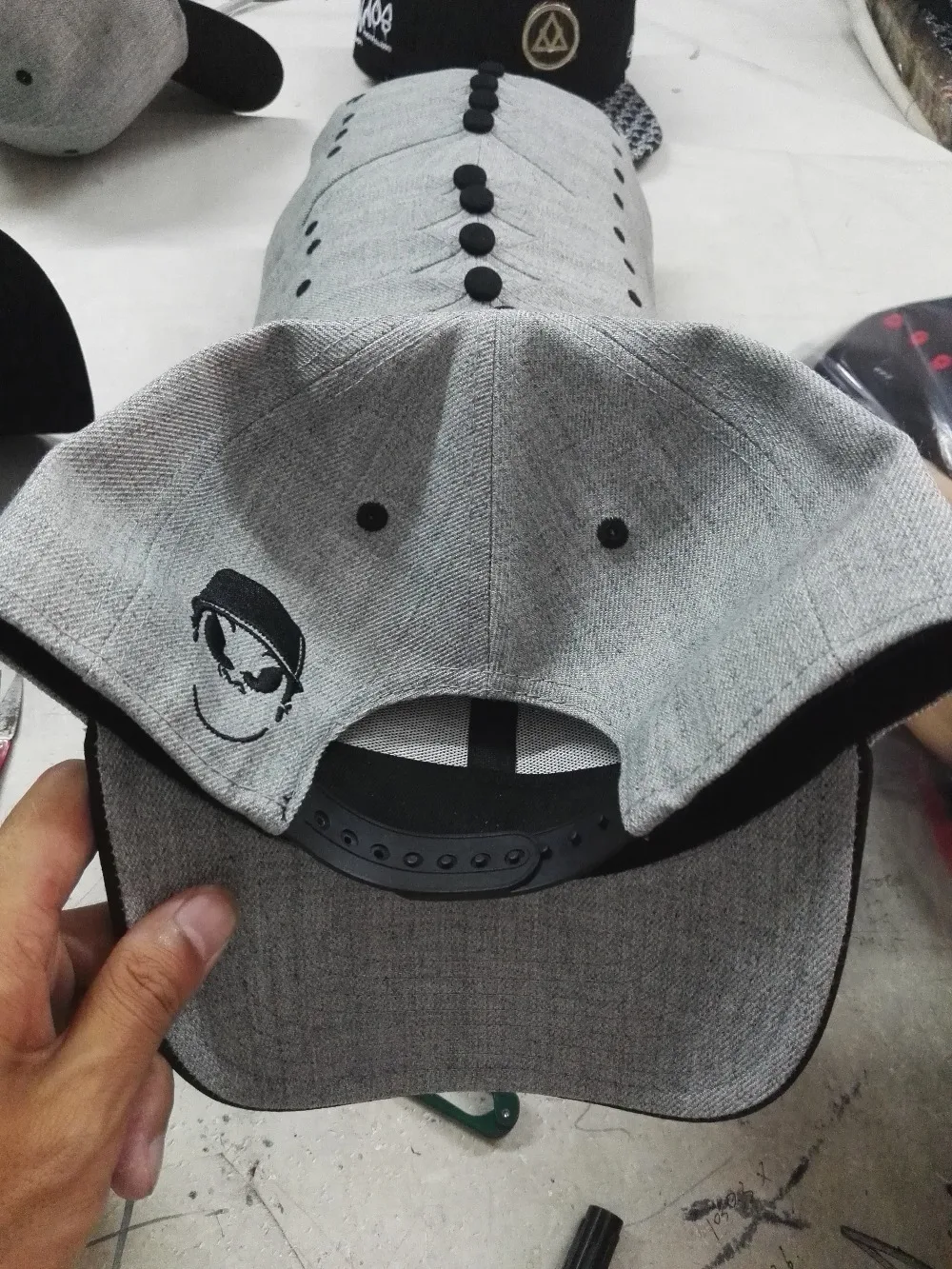 Оптовые и розничные кепки snapback, шляпы, 2d Вышивка,. moq 7 шт, хип-хоп, высокое качество, шесть панелей бейсболки