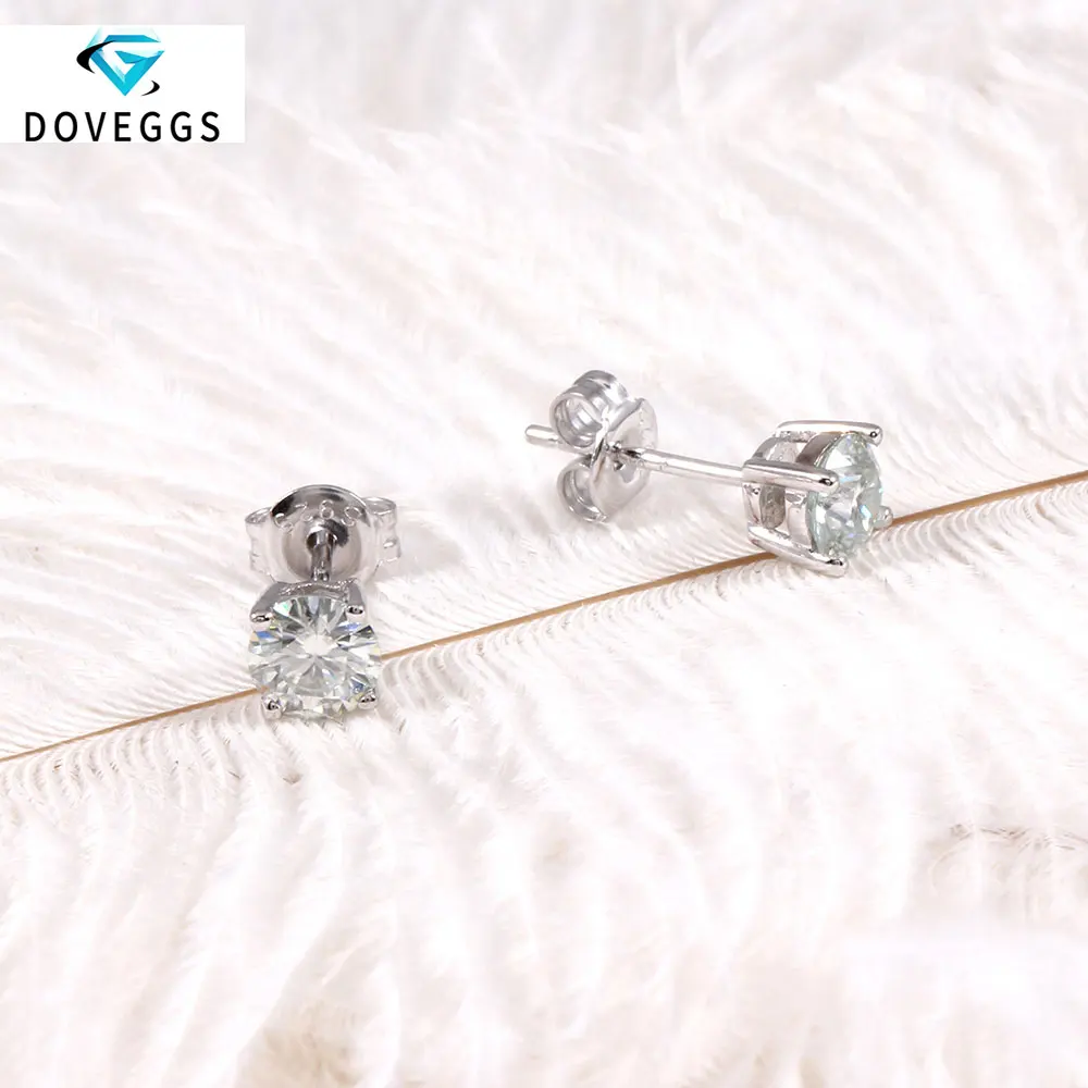 

DOVEGGS Stud Earrings 1CTW 5MM Slight Blue Lab Grown Moissanite Earrings Platinum Plated Silver Push Back for Women