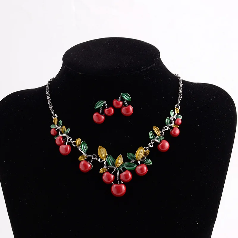 

Fashionable Resin Cute Red Cherry Green Leaf Snake Chain Necklace and Earring Jewelry Set Women's Party Accessory