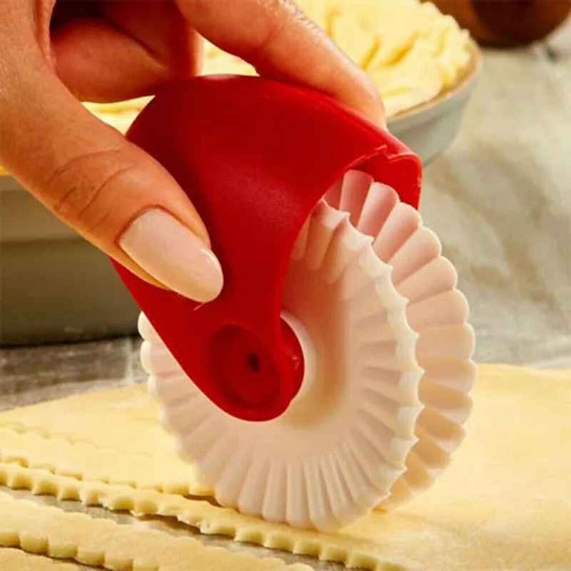 

Pastry Wheel Decorator Cutter for Pie Crust Pasta Puff Pastry Fondant can CSV
