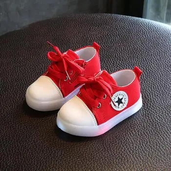 

2018 European Love little stars LED colorful lighted children casual shoes cute canvas kids sneakers glowing girls boys sneakers