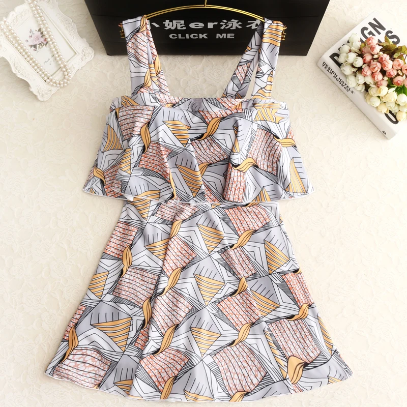 

2018 Bathing Suit The Lotus Leaf Cover Belly Thin Skirt Pants Siamese Conservative Small Chest Gathered Korean Swimwear
