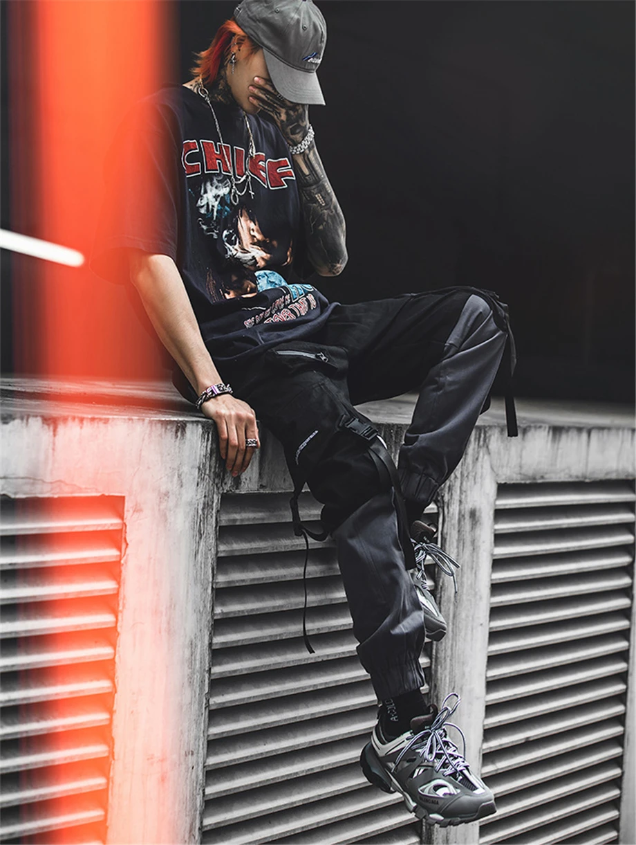 Хип-хоп мужские зауженные брюки военные брюки-карго уличная Для мужчин ботильоны-Длина брюки 2019 Весна Для мужчин s тактика брюки ленты HW124