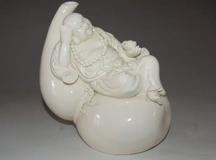 

Exquisite Chinese Dehua porcelain statue of Buddha gourd