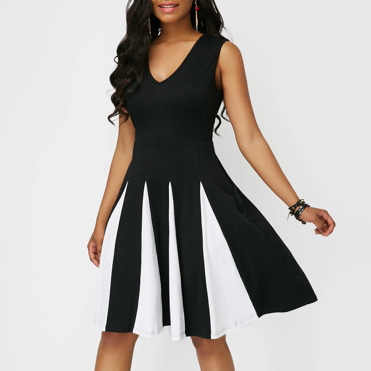 Summer Dress Women Casual Plus Size Slim Black White Patchwork Color Dresses Elegant Sexy V Neck A Line Party Dress 5XL