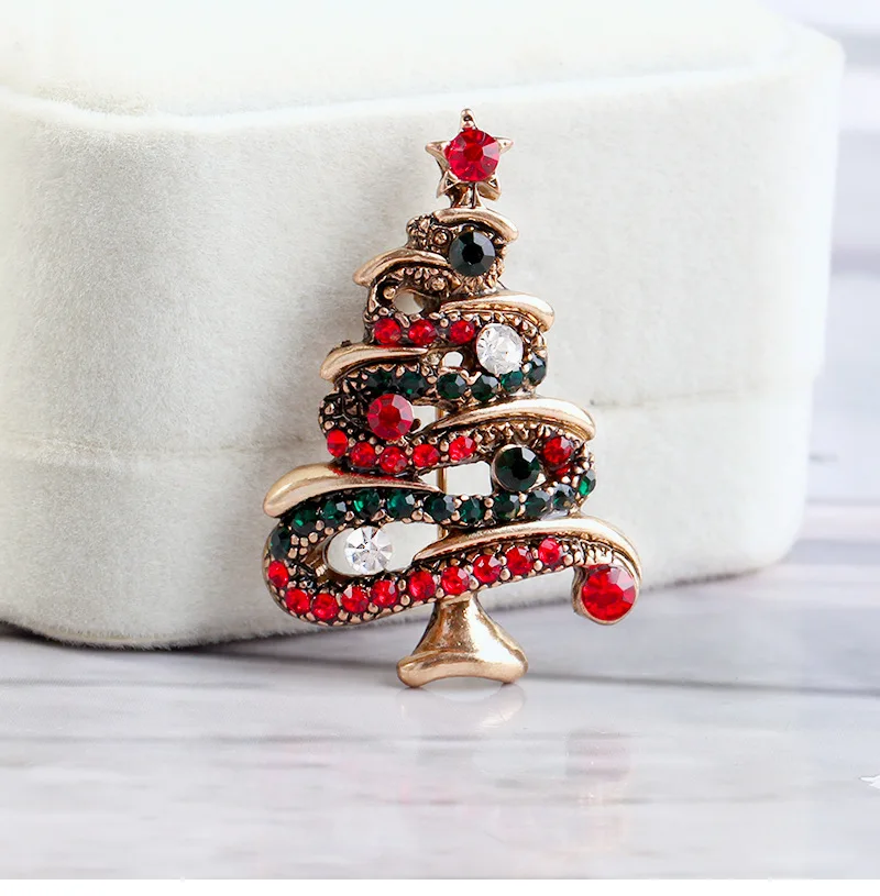 CINDY XIANG Fashion Rhinestone Christmas Tree Brooches for Women Vintage Elegant Suit Pins Coat Backpack Accessories Jewelry