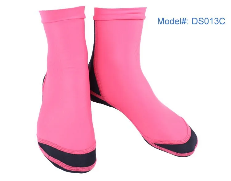 DS013C-Wetsuits-2015-NEW-Premium-Neoprene-3mm-Swim-Socks-Water-Sock-Boots-Shoes-Black-and-Pink-Size-33-to-45