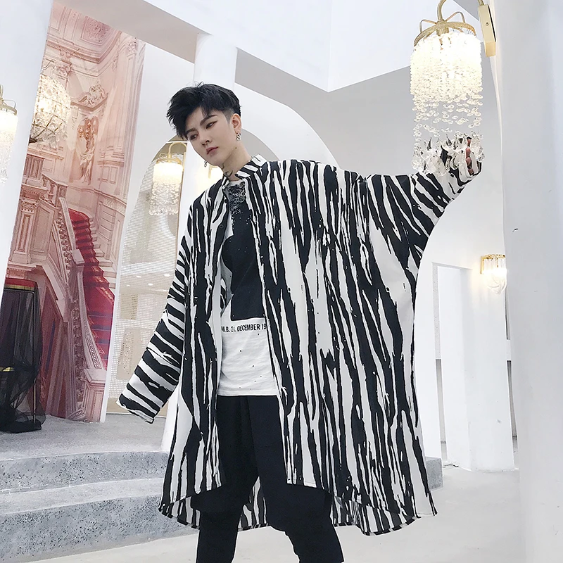 

Men Long Cardigan Bat Sleeve Oversize Loose Casual Striped Shirt Male Streetwear Hip Hop Party Stage Show Costumes Lovers Shirts