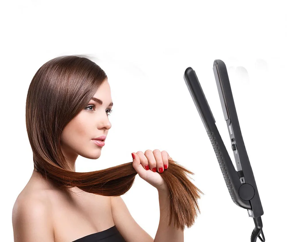 Спрей для волос. Красивые девушки с красивыми волосами. Девушка волосы. Причесывающаяся женщина. Спрей для волос брызгать.