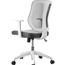 Офисное компьютерное кресло для эргономичного персонала. Простой подъемный стул с регулируемый подлокотник и вращающийся шкив спинки сетки