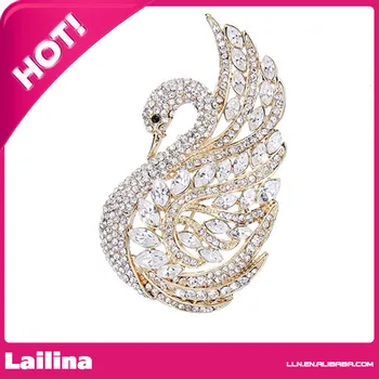 

Elegant Swan Bird Clear Crystal Brooch Gold-Tone