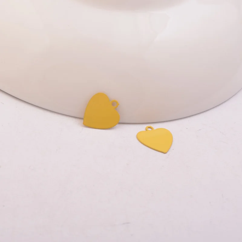100 шт. AC10605 10*11 мм латунные маленькие сердца Подвески многоцветные аксессуары кулон для сережек Изготовление ювелирных изделий - Окраска металла: Deep Yellow