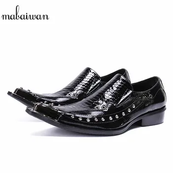 

Mabaiwan Black Men Shoes Rivet Indian Wedding Dress Shoes Men Metal Toe Handmade Patent Leather Banquet Loafers Party Flat 38-46