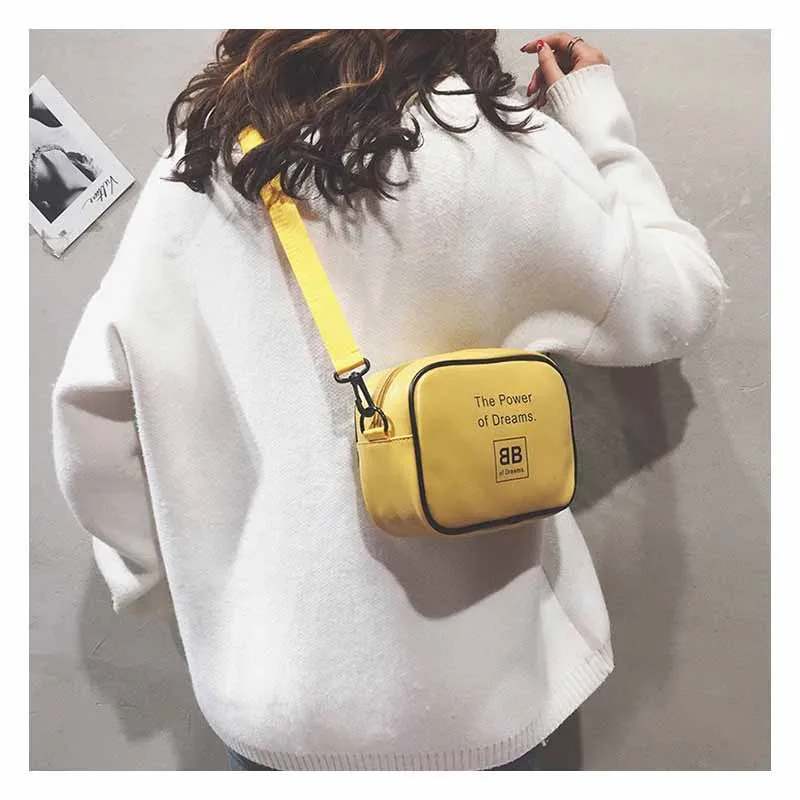 

2019 small bag spring new Handle shoulder small square bag women accessories bag Fashion Popular modern Casual Women Bags