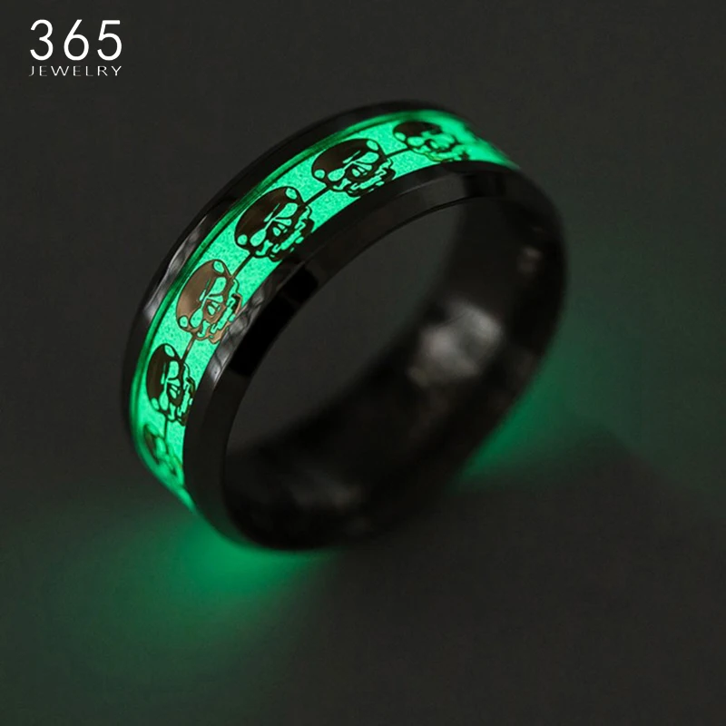 

Novel Skull Stainless steel Men Ring Fluorescent Glowing Skeleton Logo Finger Rings Fashion Hot Jewelry Can Drop Ship