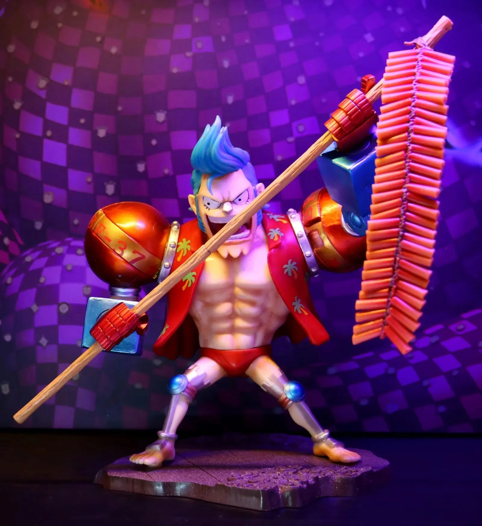 Аниме One Piece Franky играет петарды 2018 китайский новый год Ver. Милая фигурка модель