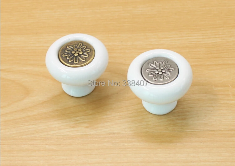 

Ceramic Kitchen Cabinet Knobs Fashion Gold Silver Drawer Knobs Small Knobs