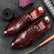 2017 nuevos zapatos de cuero calado Vintage para hombre, vestido Formal de cuero genuino, zapatos Oxford de diseñador británico, zapatos planos de boda para hombre GD37