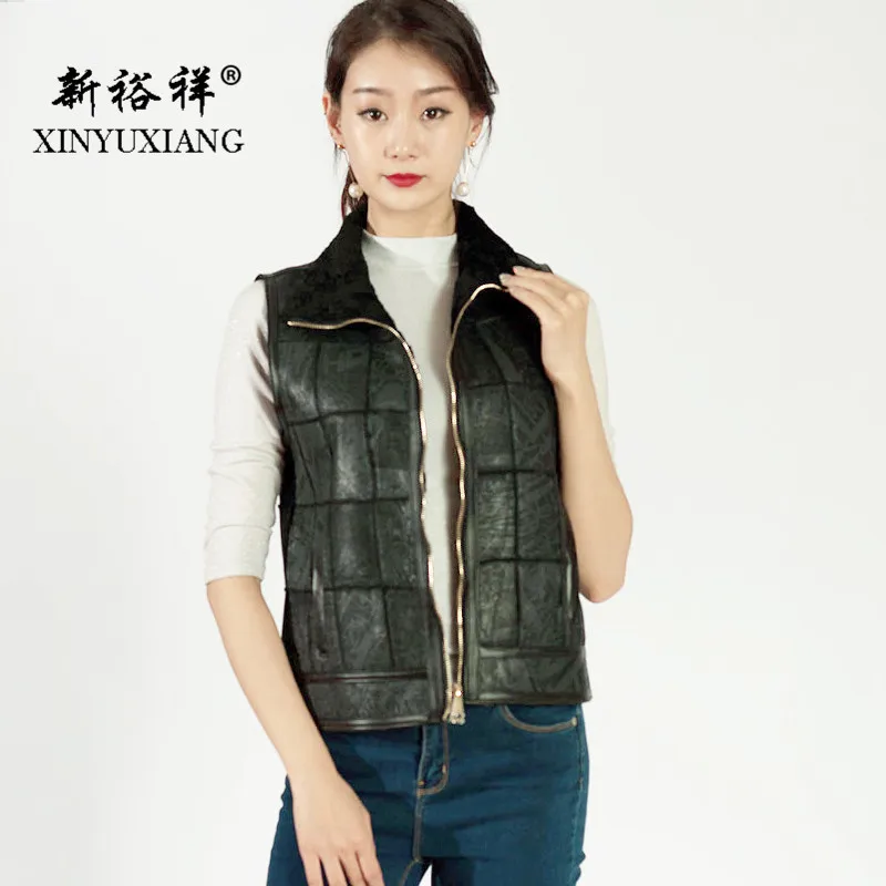 

XINYUXIANG 2018 NEW Double-faced Fur Vest Women Genuine Leather black short Sleeveless Vest Sheepskin Turn-down Collar vests 19A