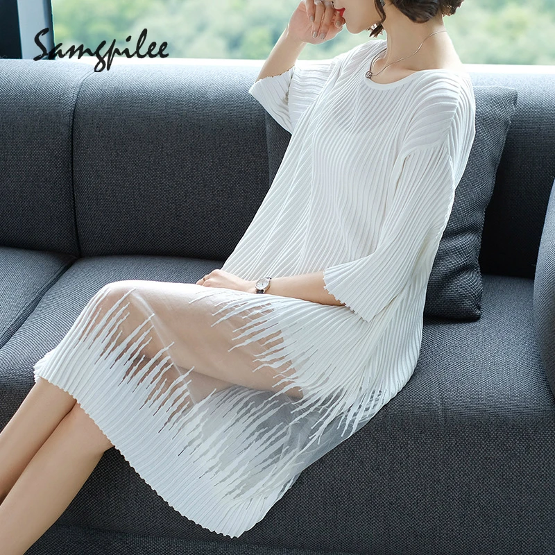 

2018 New Summer Casual A-line Solid Half sleeve Lace Knee-length fashion Natural O-neck women Dresses plus size M-3XL