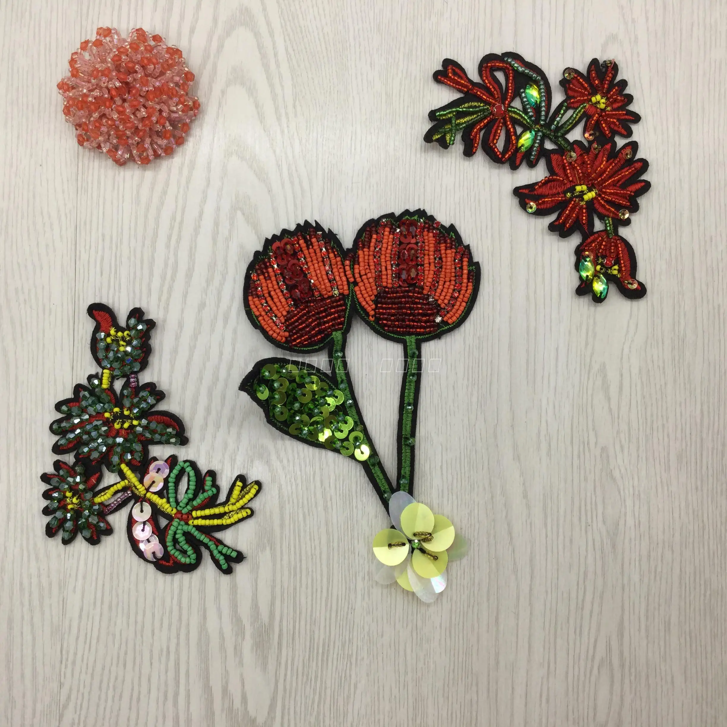 

flower Rhinestones beaded beaded embroidered patches for clothes parches termoadhesivos para ropa stickers for clothes