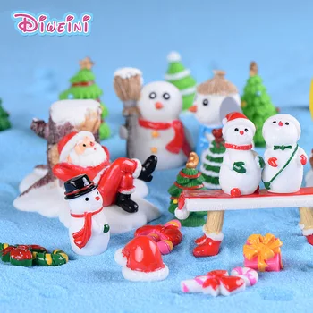 

Christmas Character model Snowman Sant Claus Gift Star Moon Hat Cartoon figures Girl Boy toys anime Figurine home decoration