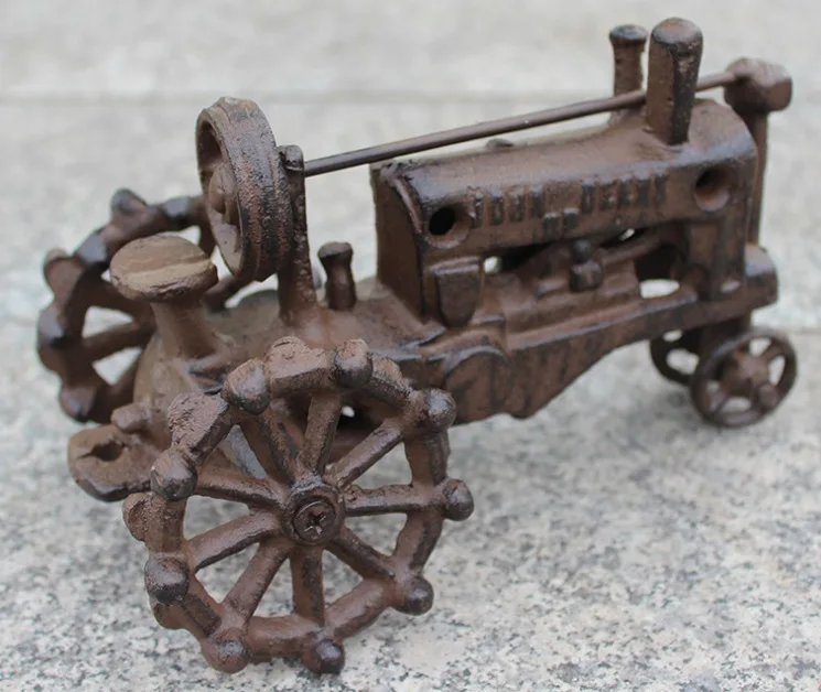 

18X11X10CM Iron Tractor Garden Ornaments Home Hotel Club Decorations