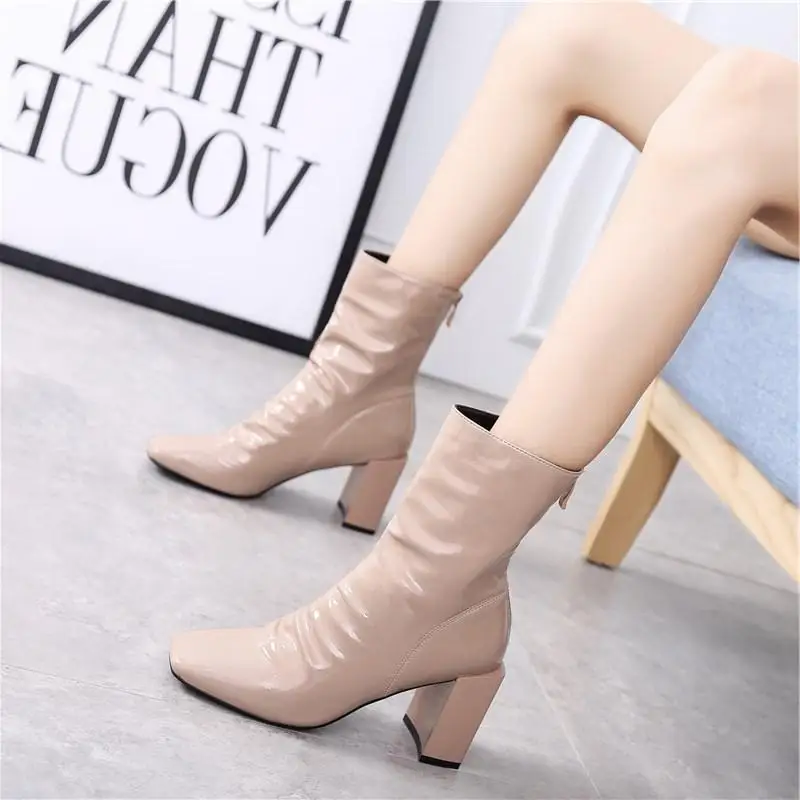

Women's shoes 2019 winter new patent leather boots with thick heels thin boots after zipper black wild fashion women's boots