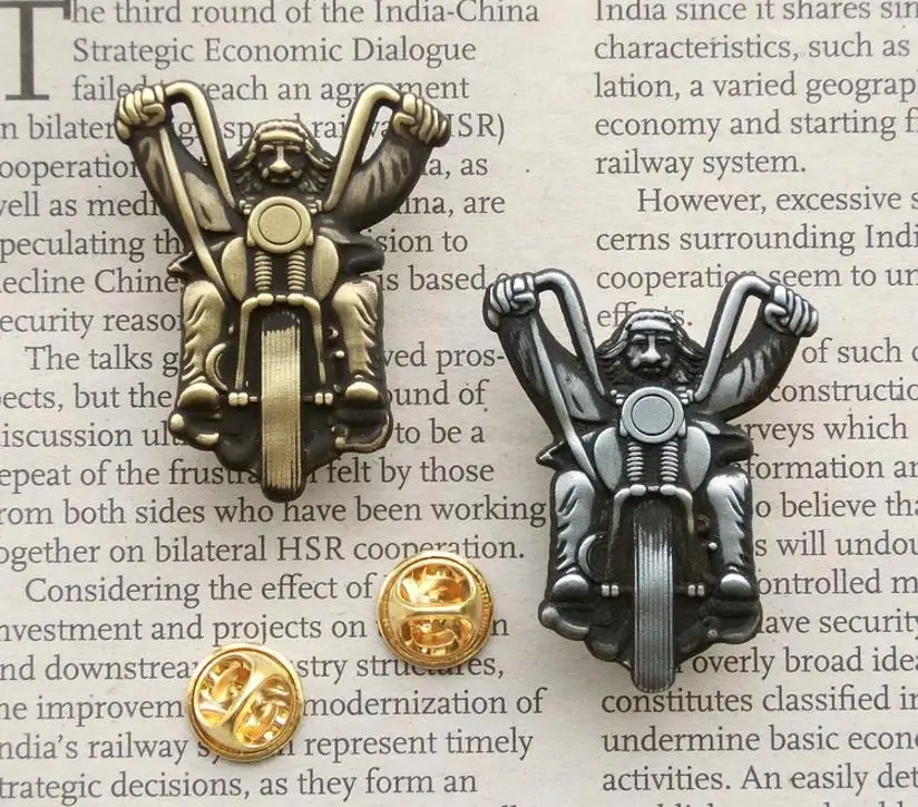 Luxury Motorcycle Club Badge Men Metal Commemorative Moto Brooch Biker