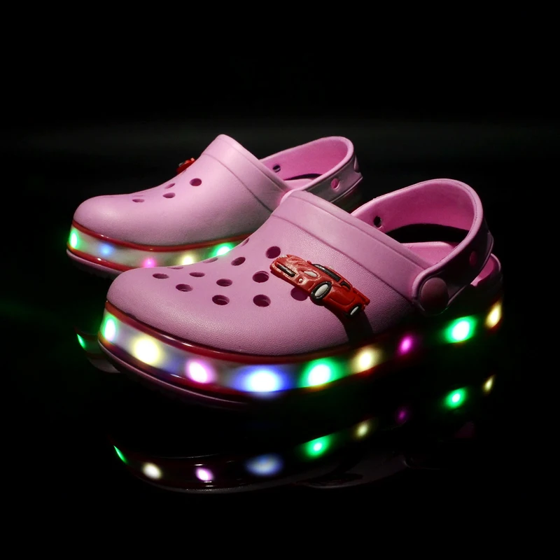 Детская летняя легкая обувь; светодиодные сандалии; тапочки для мальчиков и девочек; Светящиеся ползунки для малышей; большие размеры 24-35