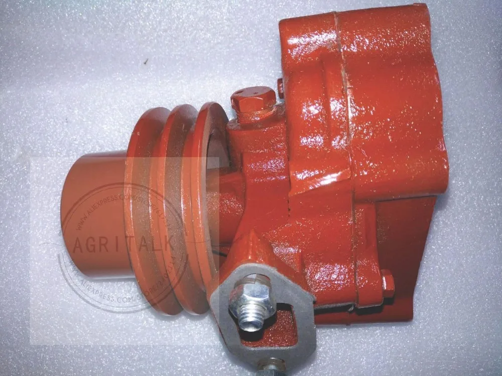 YTO YTR3105T51S YTR2105 engine parts for tractor, the water pump, part number: YTO YTR3105T51S YTR2105 engine parts for tractor, the water pump, part number: