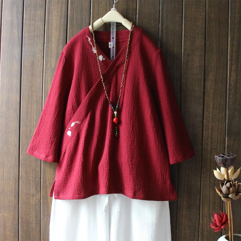 

Ethnic Chinese Style Oblique V-Neck Cotton Linen Shirt For Woman New Fish Embroidery Vintage Blouse Womens Casual Tops Blusas