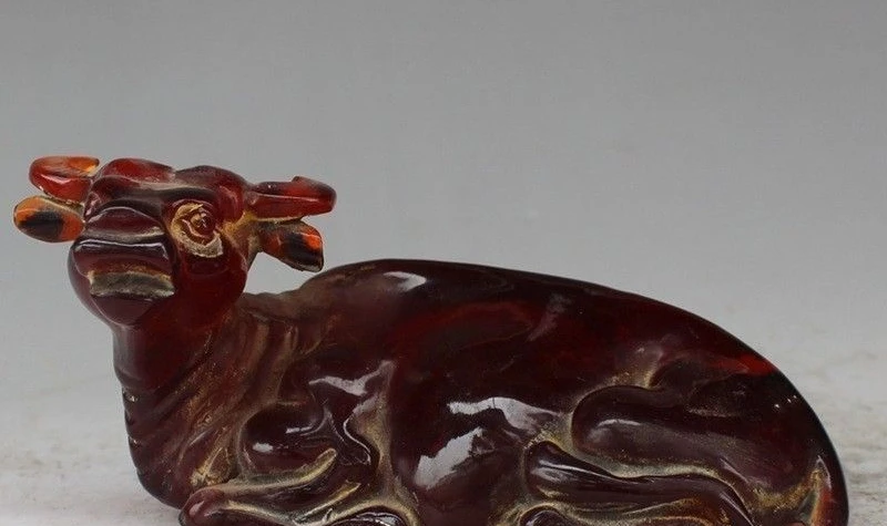 

6" Chinese Folk Fengshui Artificial Amber Zodiac Animal Oxen Bull lucky Statue