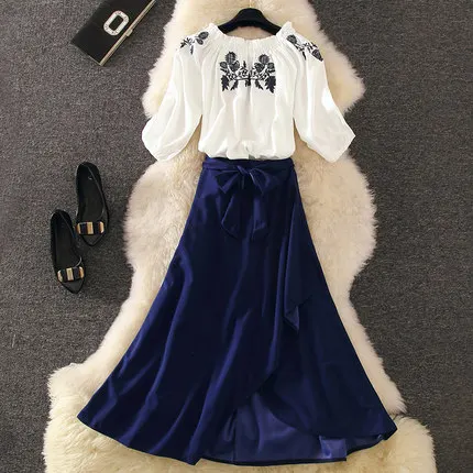 

embroidery retro skirt two-piece