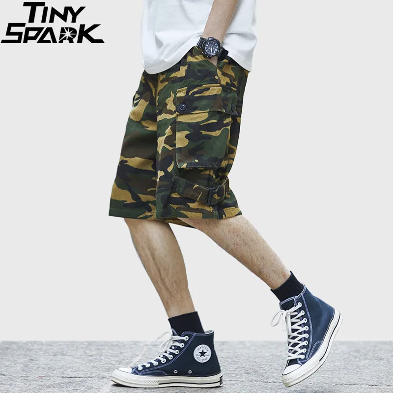 

2019 Hip Hop Cargo Short Camo Mens Harajuku Short Joggers Streetwear Tatical Military Side Pocket Cotton Casual Short Camouflage