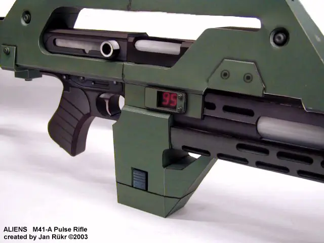 Alien M41A импульсная винтовка пистолет Масштаб 1:1 3D бумажная модель