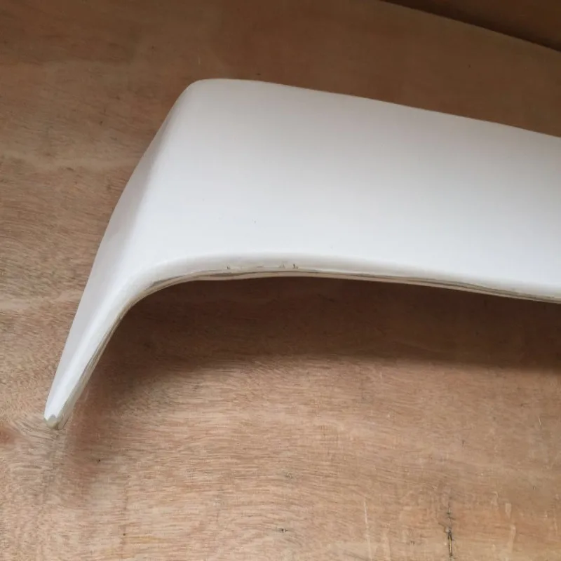 2012021AR32rearspoiler (1)_