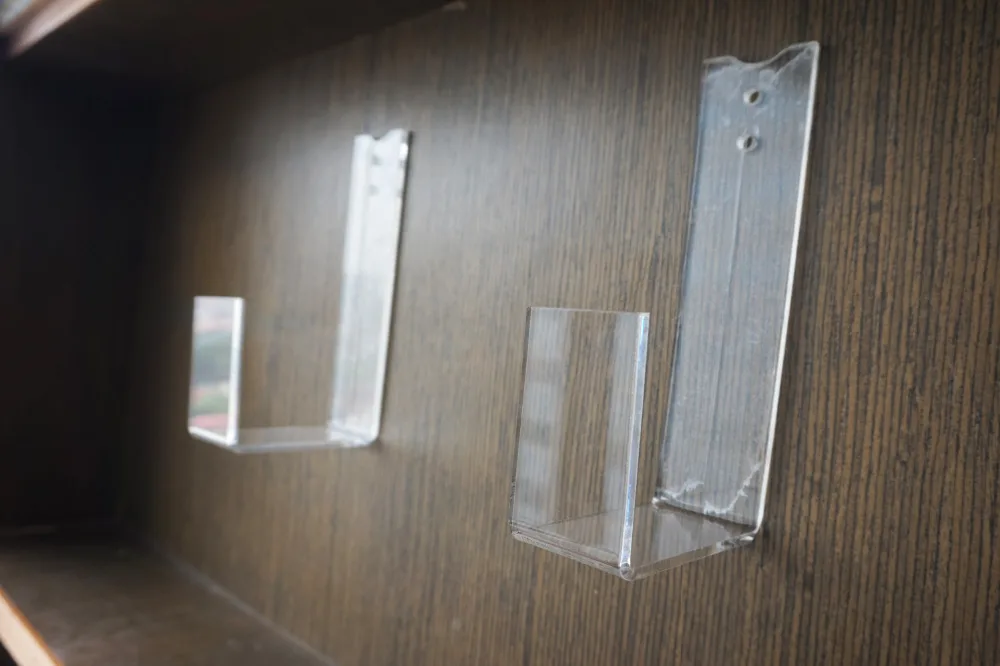 

Skateboard Rack in Clear Acrylic. Holds 1 board. Wall Mounted.Storage/display