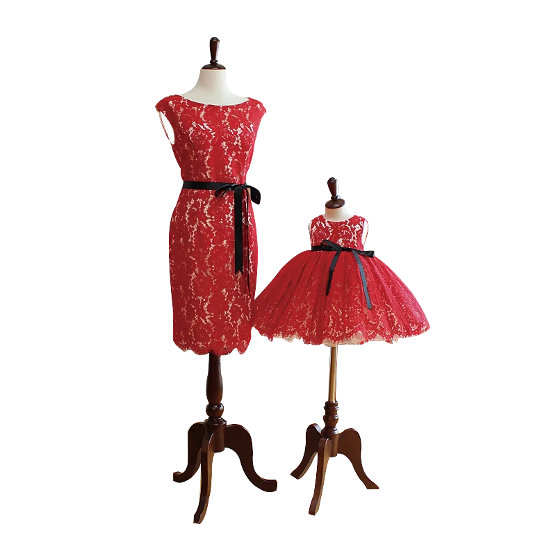 Платья для мамы и дочки в семейном стиле Вечерние Красные кружевные платья для дня рождения Одинаковая одежда для мамы и дочки
