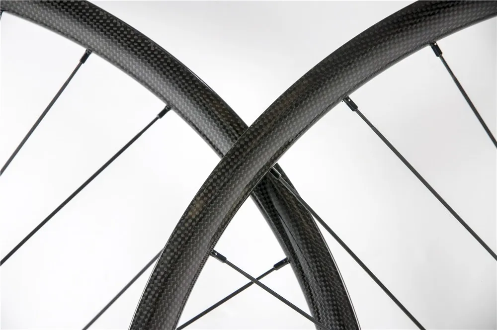 Discount 29er carbon fiber light wheel hookless mountain cycle wheel front and rear 30mm width 25mm depth 2