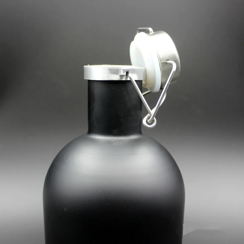 3721193400_1085895775