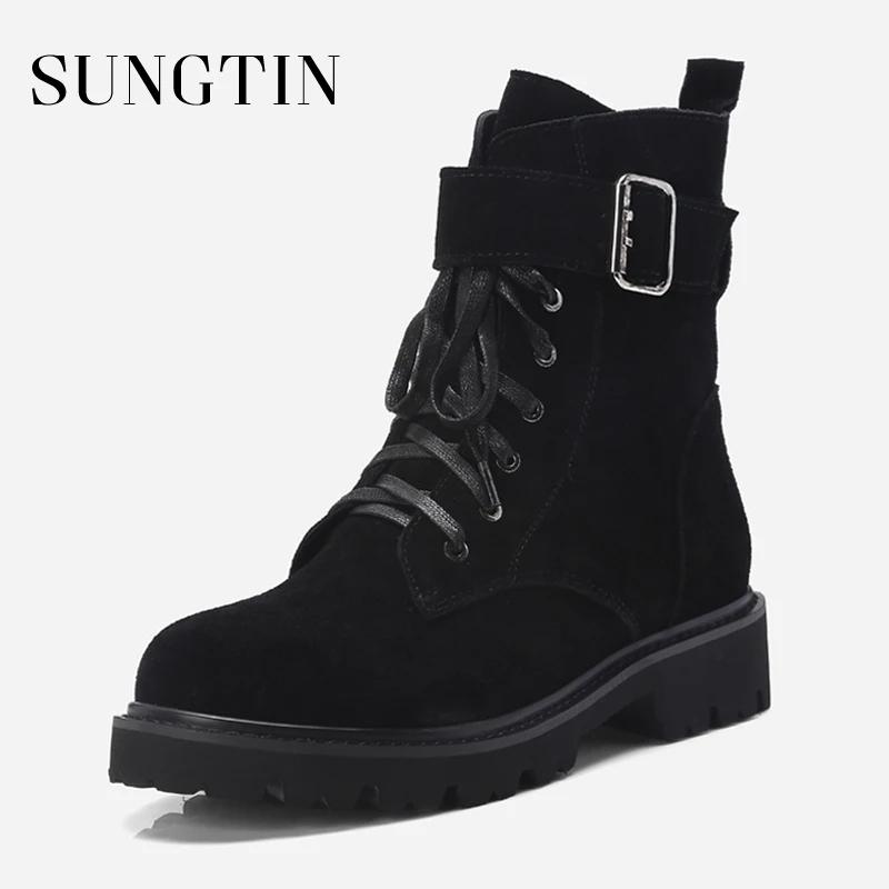 

Sungtin Cow Suede Lace-up Autumn Short Boots Women Low Heel Platform Ankle Boots Black Brown Riding Boots Ladies Casual Booties