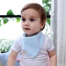 Шаблон Детские хлопковые Треугольники кусок Водонепроницаемый вентиляции защелки слюны из ткани мультфильм печати нагрудником