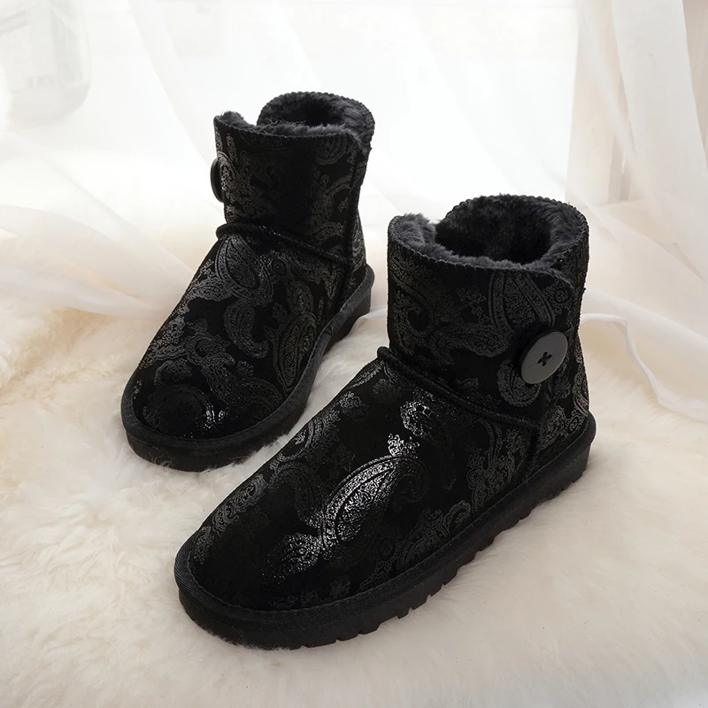 Зимние ботильоны из натуральной кожи; водонепроницаемые кнопки для меха; коллекция года; женская зимняя теплая обувь из плюша; зимние ботинки на плоской подошве; большой размер 48; Лидер продаж - Цвет: Black