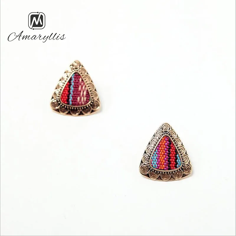 

Amaiyllis Ethnic Cloth Patch Studs Earrings Vintage Pattern Triangle Earrings Simple Alloy Geometrical Earrings Exquisite Gift