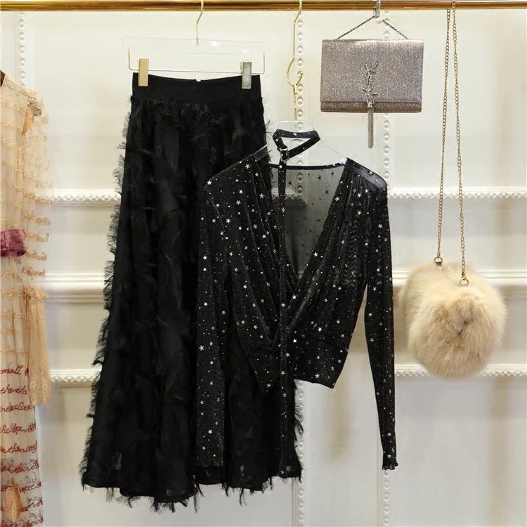

2019 Spring Women Thin V-neck Long Sleeve Star Pattern Black Basic Shirt + High Waist Tassel Chiffon Long Skirt 2 Piece Sets