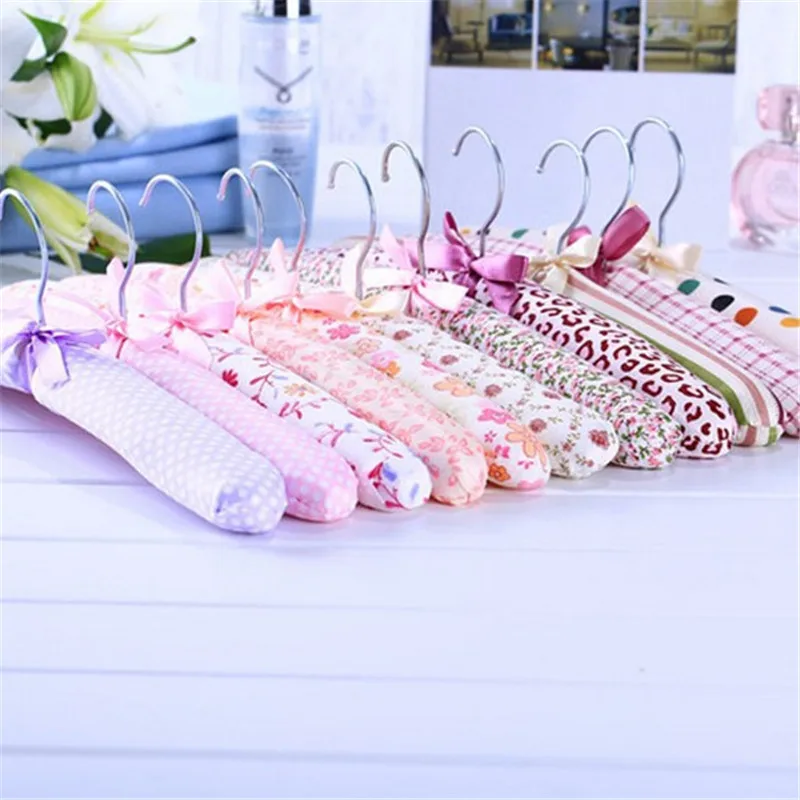 

2017 New Arrival Hook Sponge Cotton Satin Padded Coat Clothes Suit Dress Hangers Rack 1Set/5pc