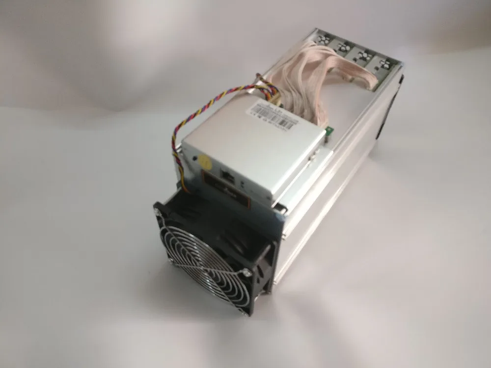 Excellent YUNHUI Used ANTMINER L3+ LTC 504M scrypt miner LTC Mining Machine 504M 800W on wall Better Than ANTMINER L3 5